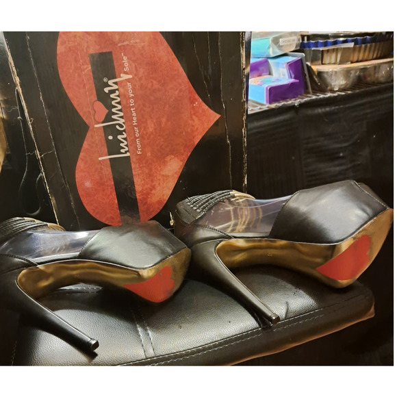 Luichiny Gorgeous and sassy size 8 with 7 inch stilletos - Picture 10 of 10